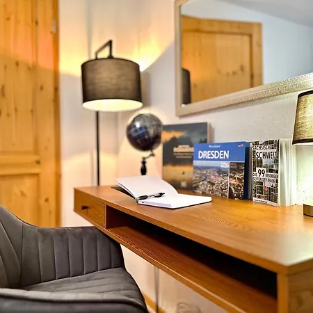 Bergling Im Zentrum • Netflix • Festungsblick • Obst Und Wein • * Кёнигштайн-ан-дер-Эльбе