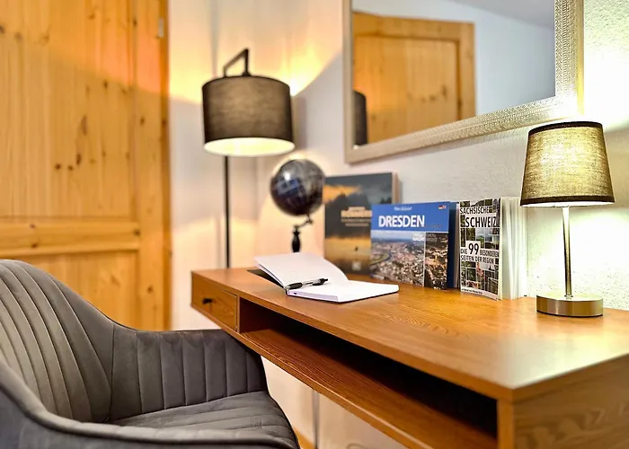 Bergling Im Zentrum • Netflix • Festungsblick • Obst Und Wein • * 쾨닉슈타인 안 데어 엘베