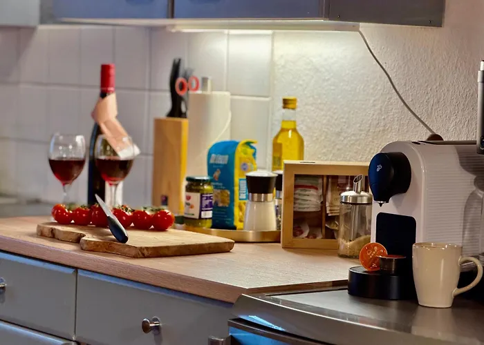 Bergling Im Zentrum • Netflix • Festungsblick • Obst Und Wein • 아파트 쾨닉슈타인 안 데어 엘베