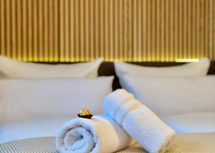 Bergling Im Zentrum • Netflix • Festungsblick • Obst Und Wein • * 柯尼希施泰因易北